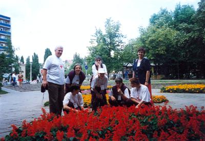 Kamniška ekipa na evropskem prikazu znanja iz prve pomoči, Eger 1996 (dr. Doplihar stoji skrajno levo)